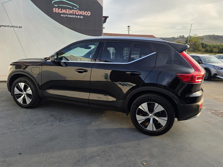 volvo-xc40-2023-hibrido-a-gasolina-1477cc