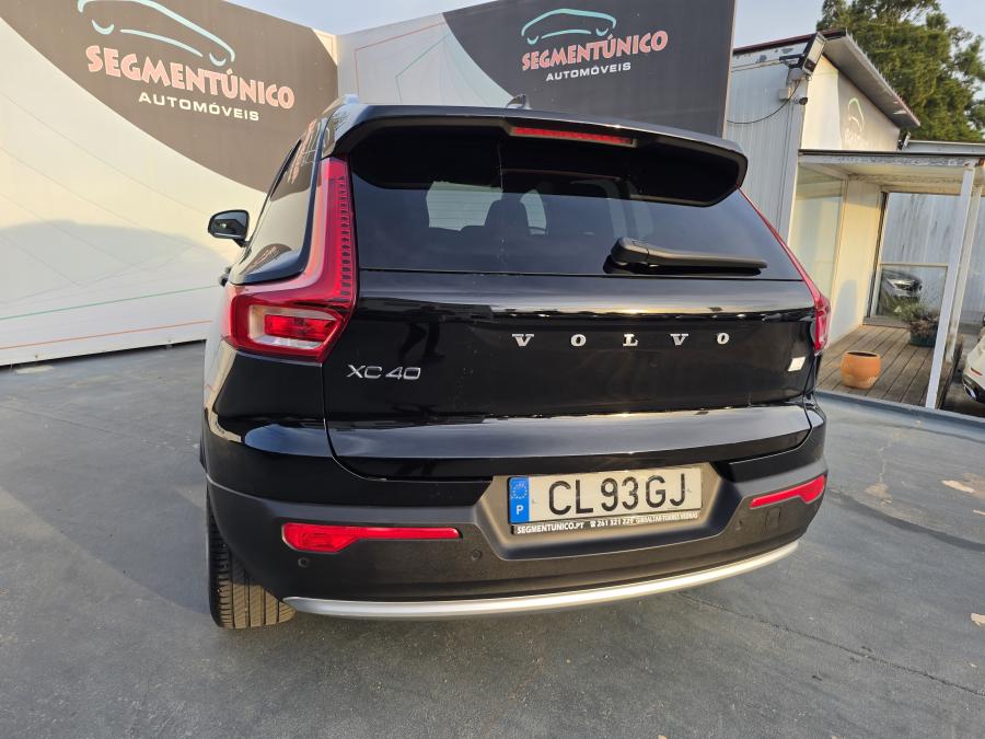 volvo-xc40-2023-hibrido-a-gasolina-1477cc