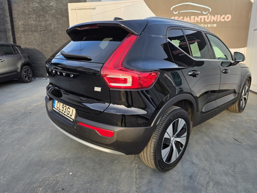 volvo-xc40-2023-hibrido-a-gasolina-1477cc