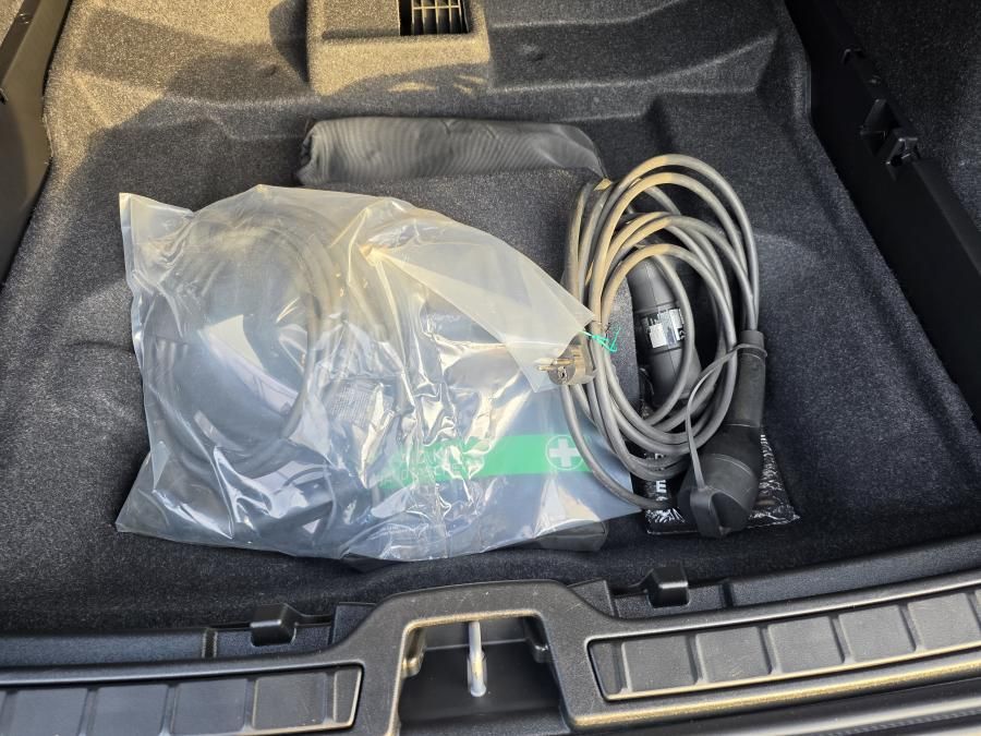 volvo-xc40-2023-hibrido-a-gasolina-1477cc