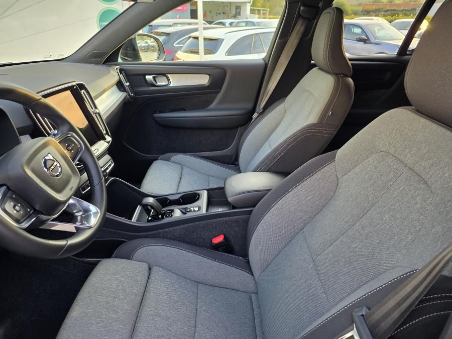 volvo-xc40-2023-hibrido-a-gasolina-1477cc