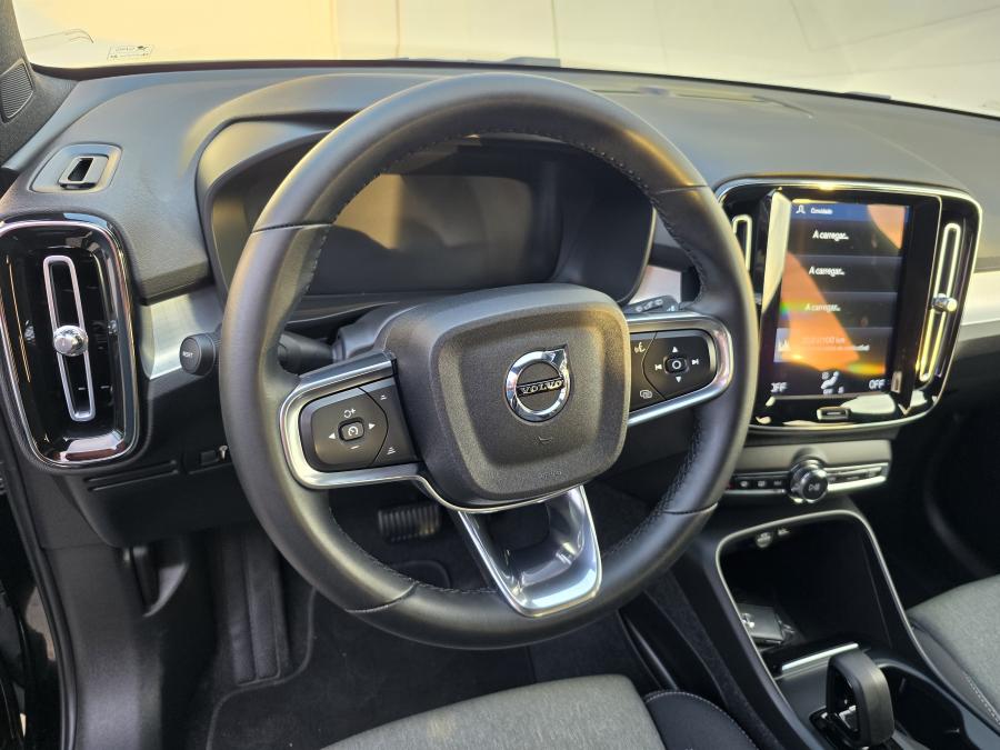 volvo-xc40-2023-hibrido-a-gasolina-1477cc