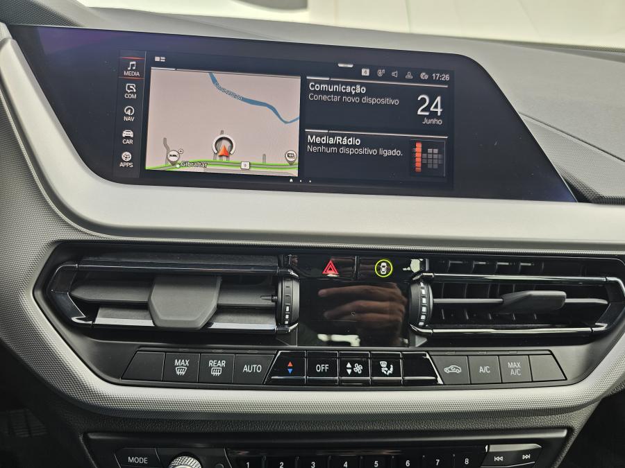 bmw-serie-1-2024-gasolina-1499cc