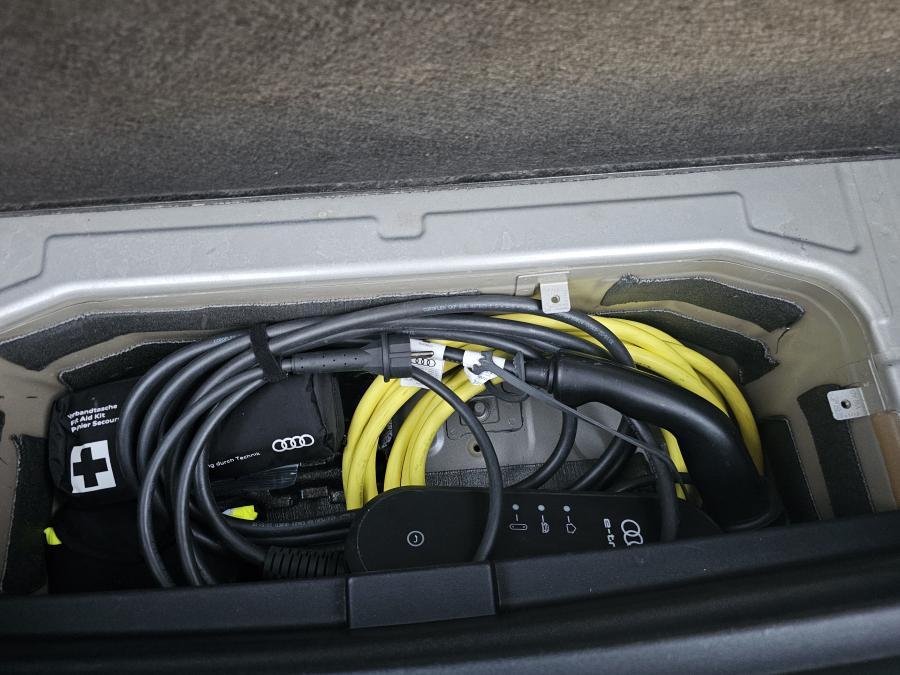 audi-q4-e-tron-2023-eletrico-400cc