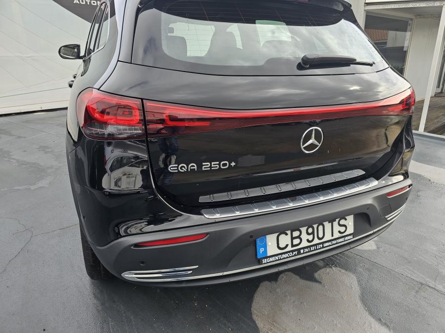 mercedes-benz-eqa-2023-eletrico-0cc