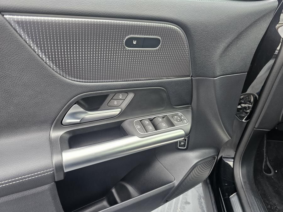 mercedes-benz-eqa-2023-eletrico-0cc