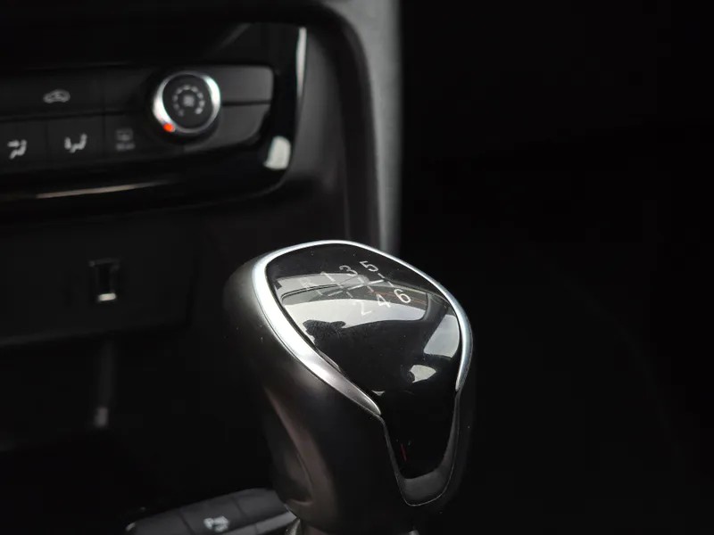 opel-corsa-2023-gasolina-1199cc