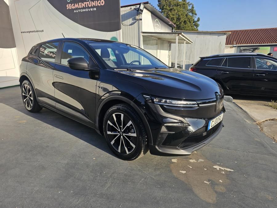renault-megane-e-tech-2024-eletrico-256cc