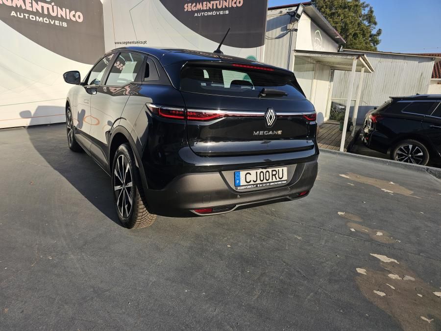 renault-megane-e-tech-2024-eletrico-256cc