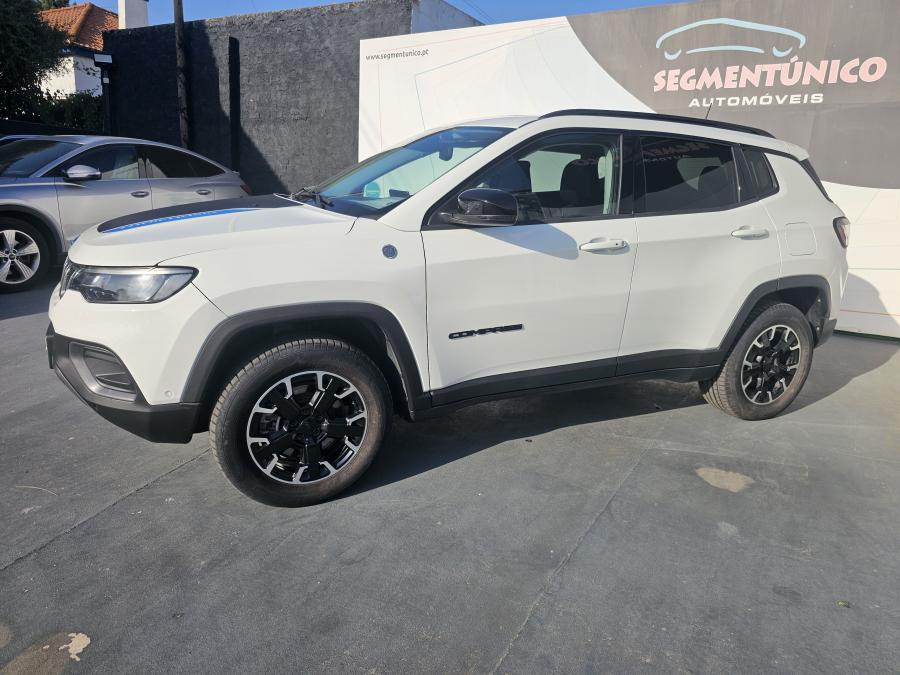 jeep-compass-2023-hibrido-a-gasolina-1332cc