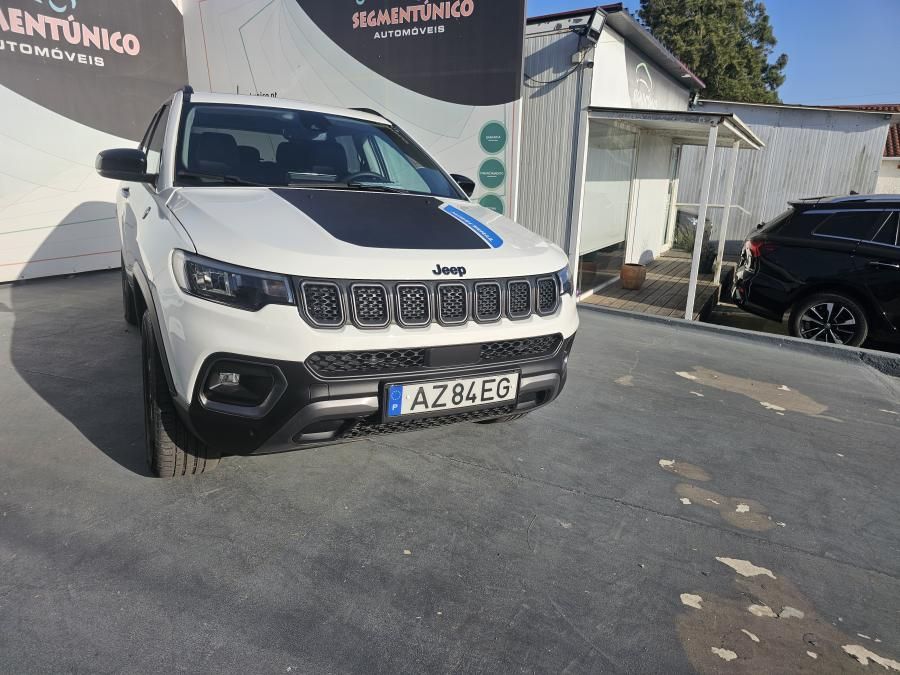 jeep-compass-2023-hibrido-a-gasolina-1332cc