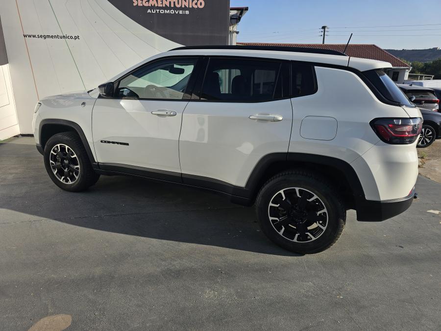 jeep-compass-2023-hibrido-a-gasolina-1332cc