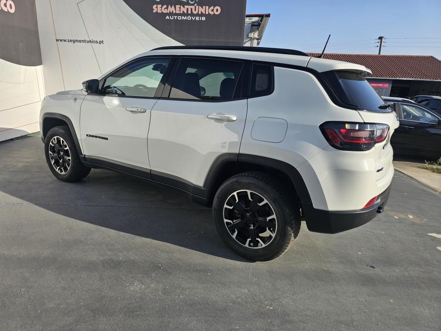 jeep-compass-2023-hibrido-a-gasolina-1332cc