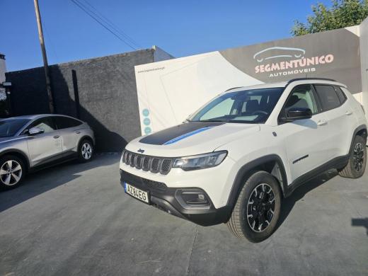 jeep-compass-2023-hibrido-a-gasolina-1332cc