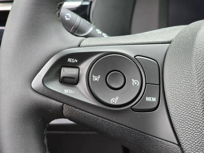 opel-corsa-2023-gasolina-1199cc