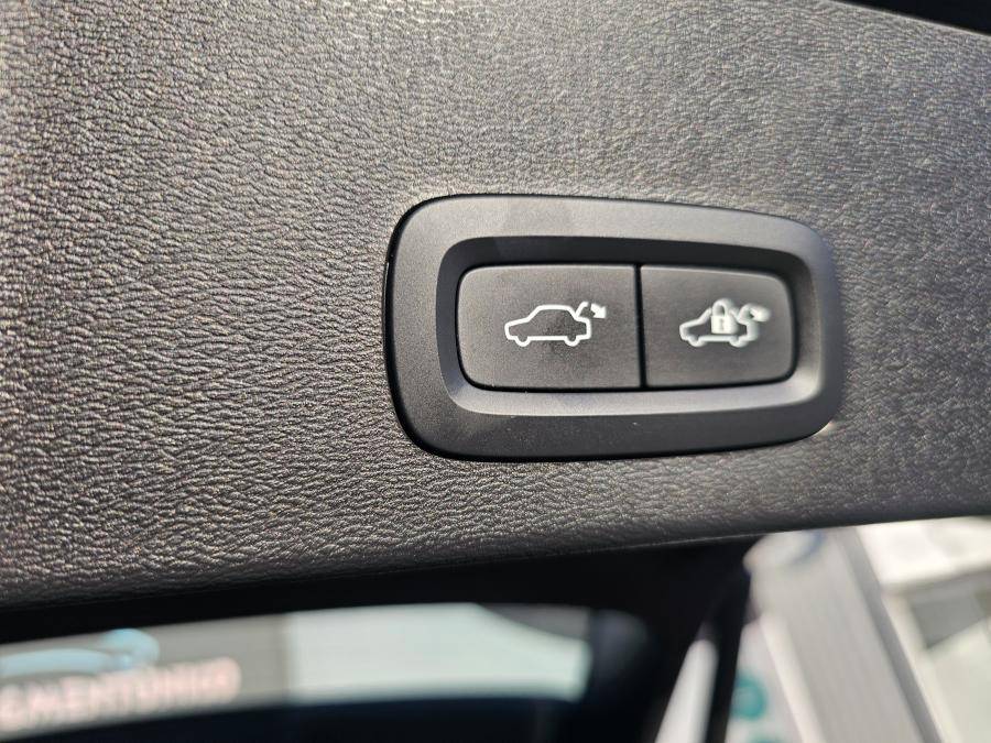volvo-xc40-2022-hibrido-a-gasolina-1477cc