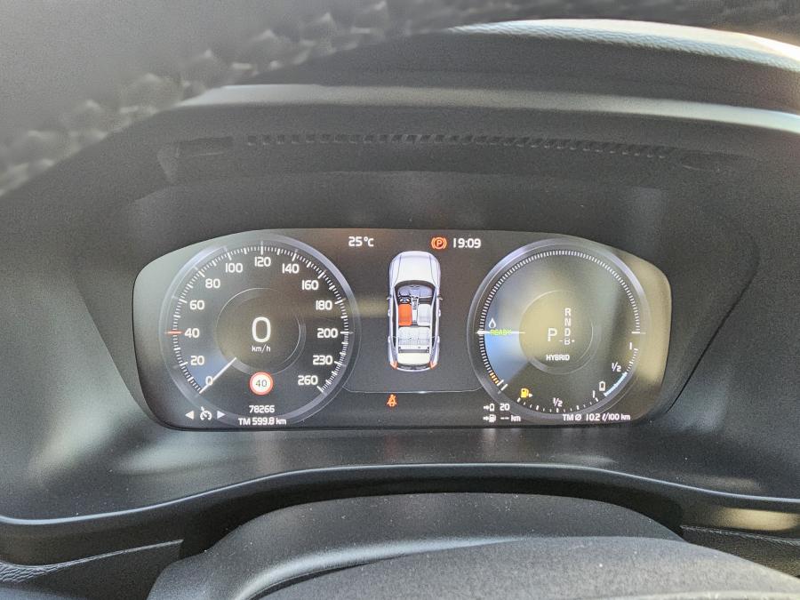 volvo-xc40-2022-hibrido-a-gasolina-1477cc