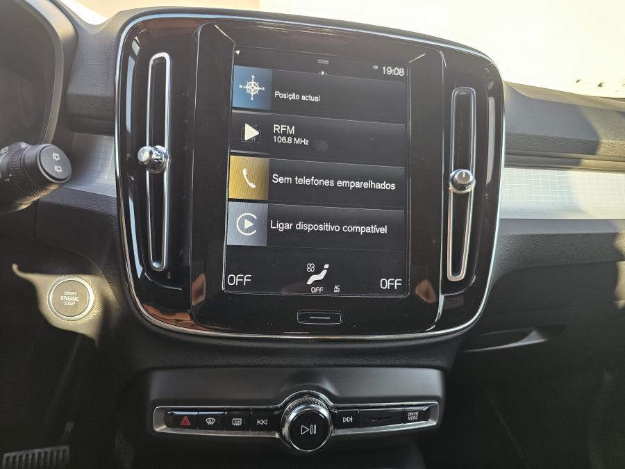 volvo-xc40-2022-hibrido-a-gasolina-1477cc