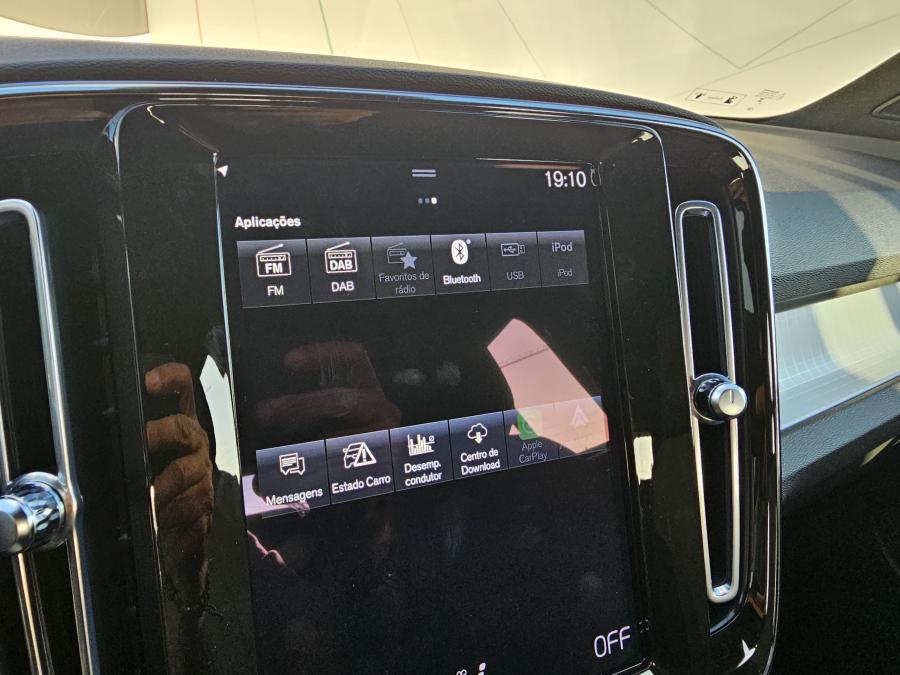 volvo-xc40-2022-hibrido-a-gasolina-1477cc