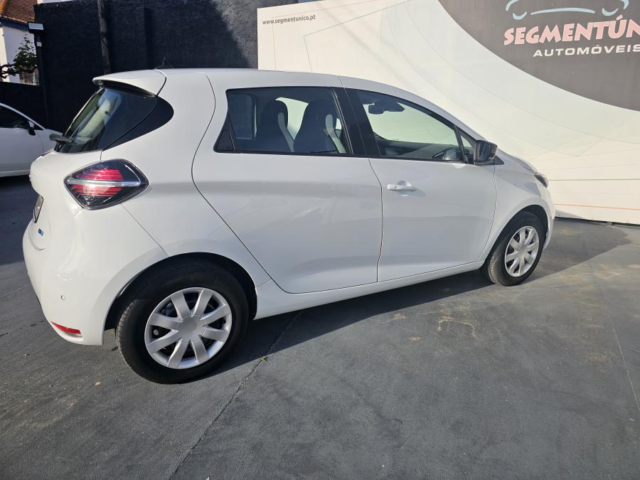 renault-zoe-2021-eletrico-0cc