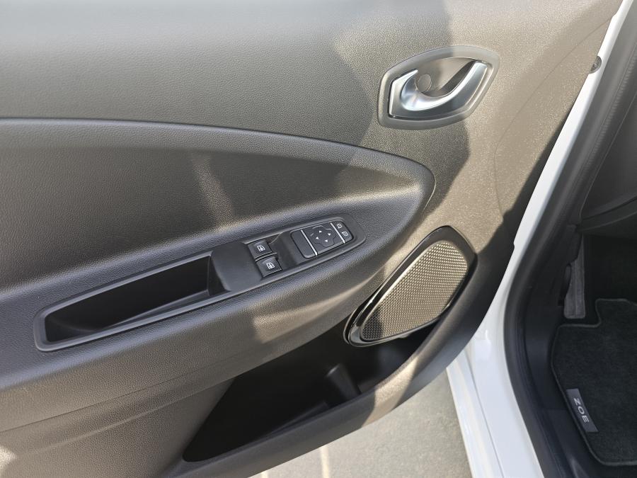 renault-zoe-2021-eletrico-0cc