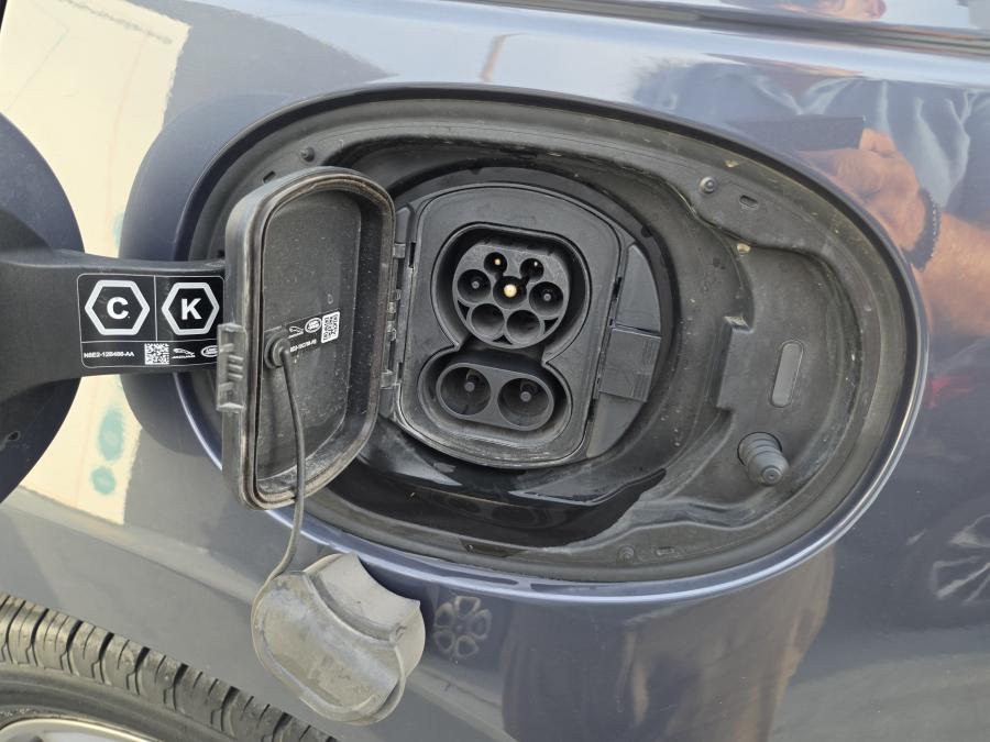 land-rover-range-rover-velar-2024-hibrido-a-gasolina-1997cc