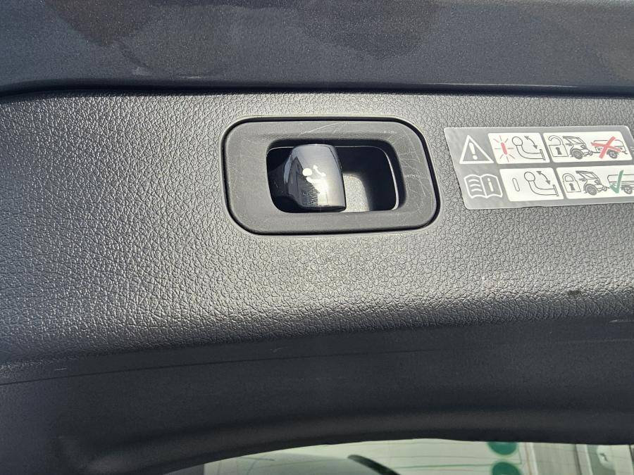 mercedes-benz-classe-c-2024-hibrido-a-gasolina-1999cc