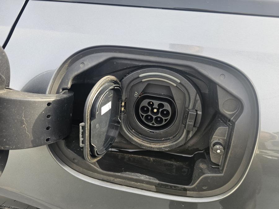 mercedes-benz-classe-c-2024-hibrido-a-gasolina-1999cc