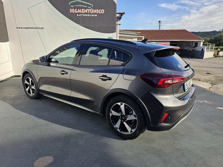 ford-focus-2024-gasolina-998cc