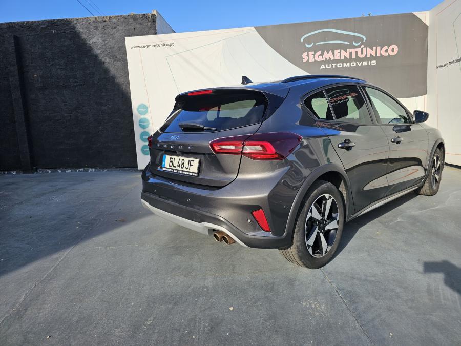ford-focus-2024-gasolina-998cc