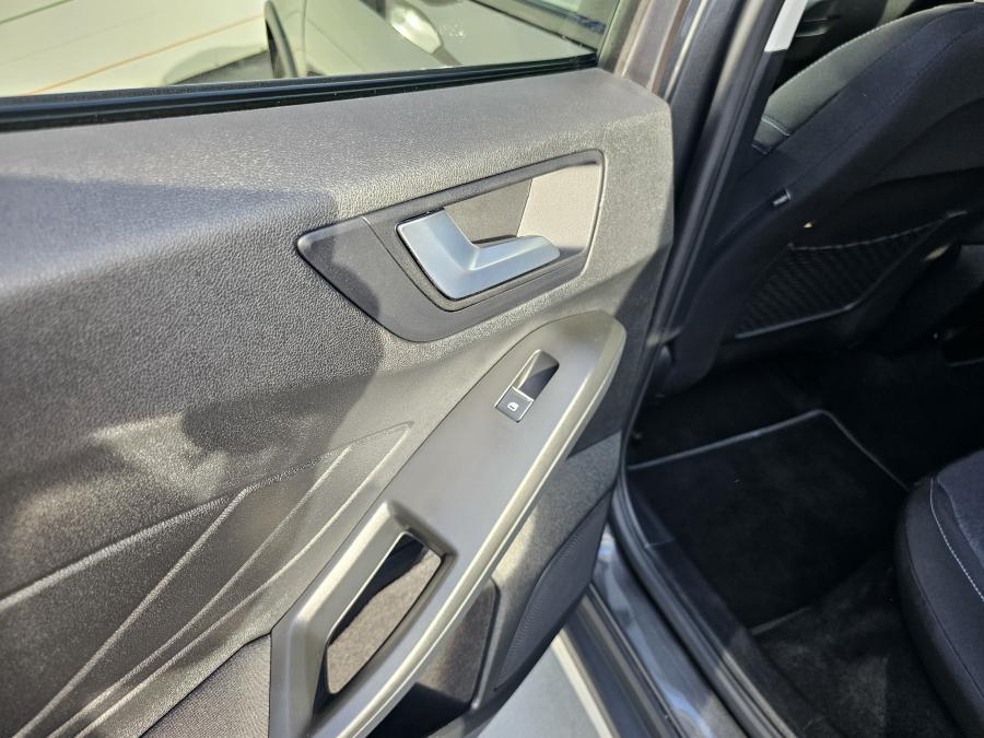 ford-focus-2024-gasolina-998cc