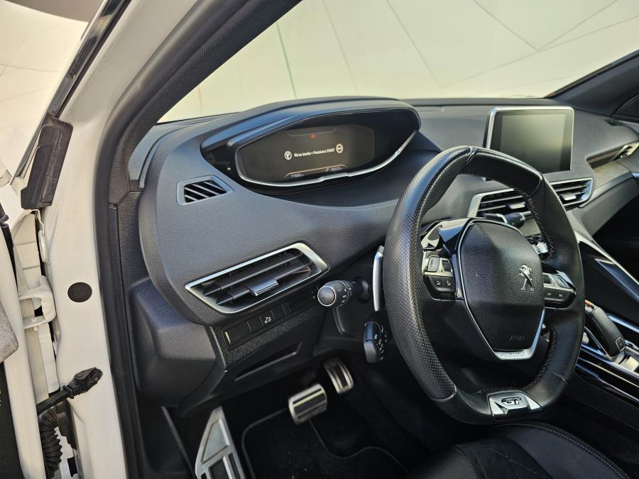 peugeot-5008-2018-diesel-1997cc