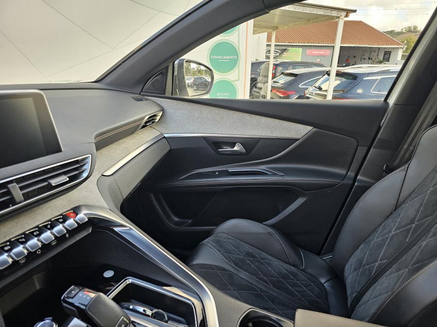 peugeot-5008-2018-diesel-1997cc