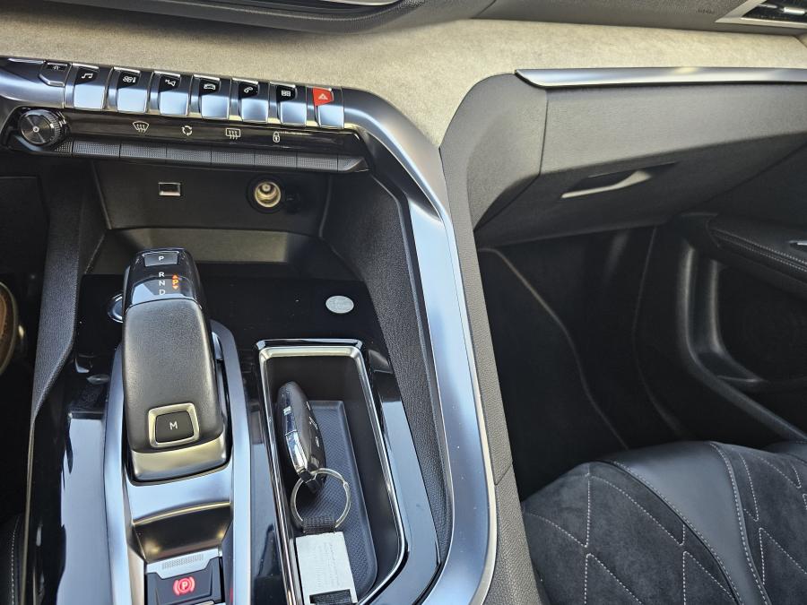 peugeot-5008-2018-diesel-1997cc