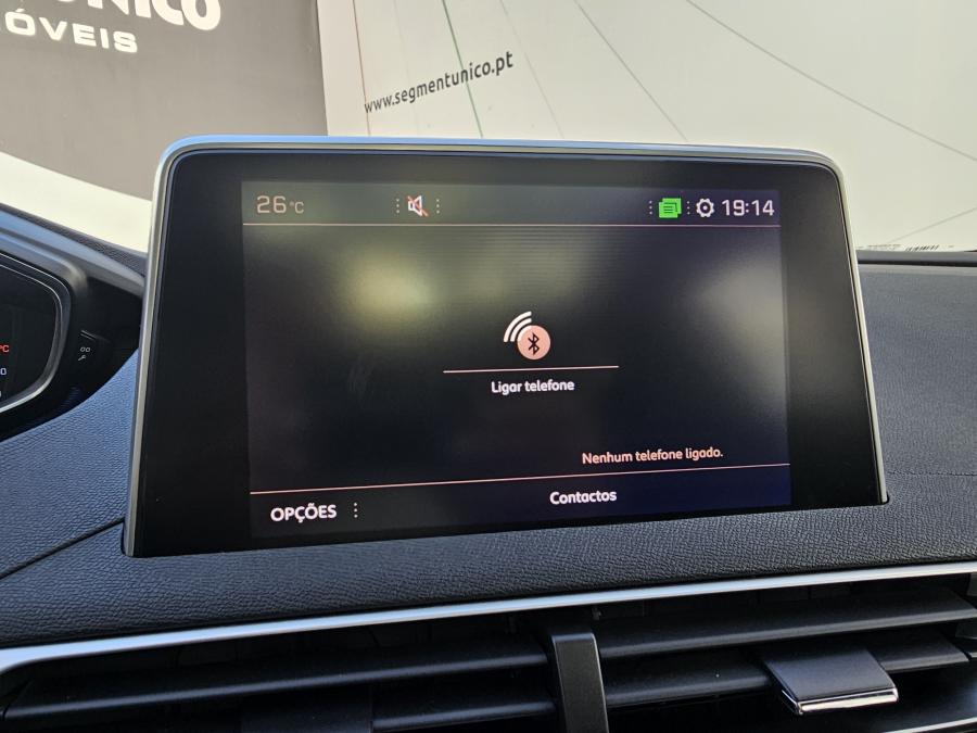 peugeot-5008-2018-diesel-1997cc