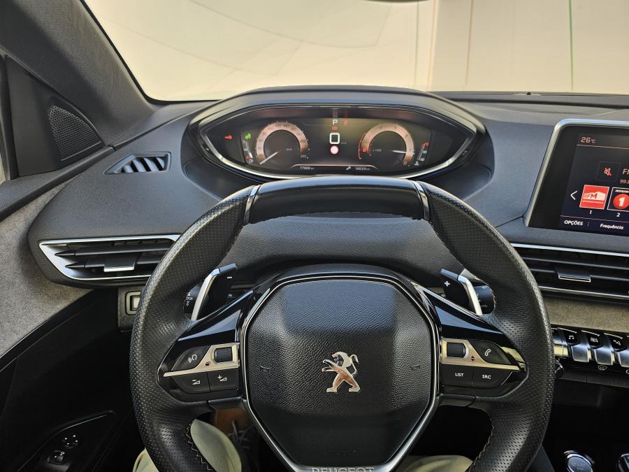 peugeot-5008-2018-diesel-1997cc