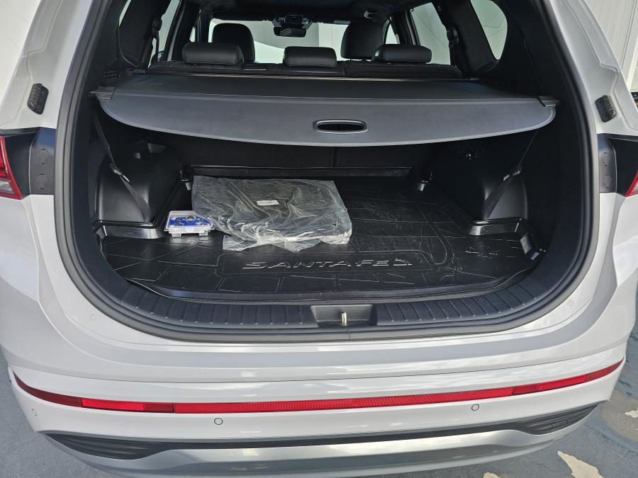 hyundai-santa-fe-2023-hibrido-a-gasolina-1598cc