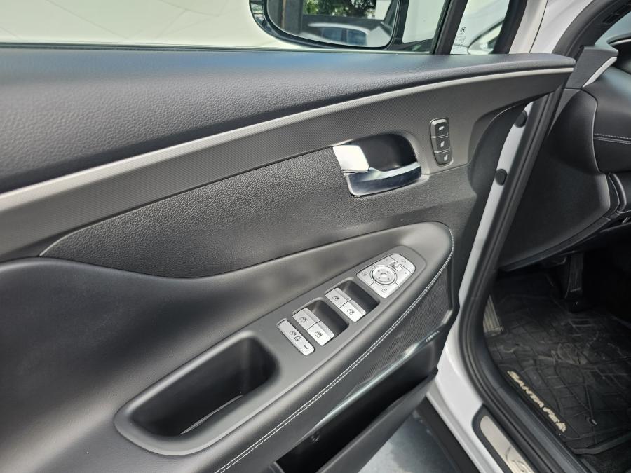 hyundai-santa-fe-2023-hibrido-a-gasolina-1598cc