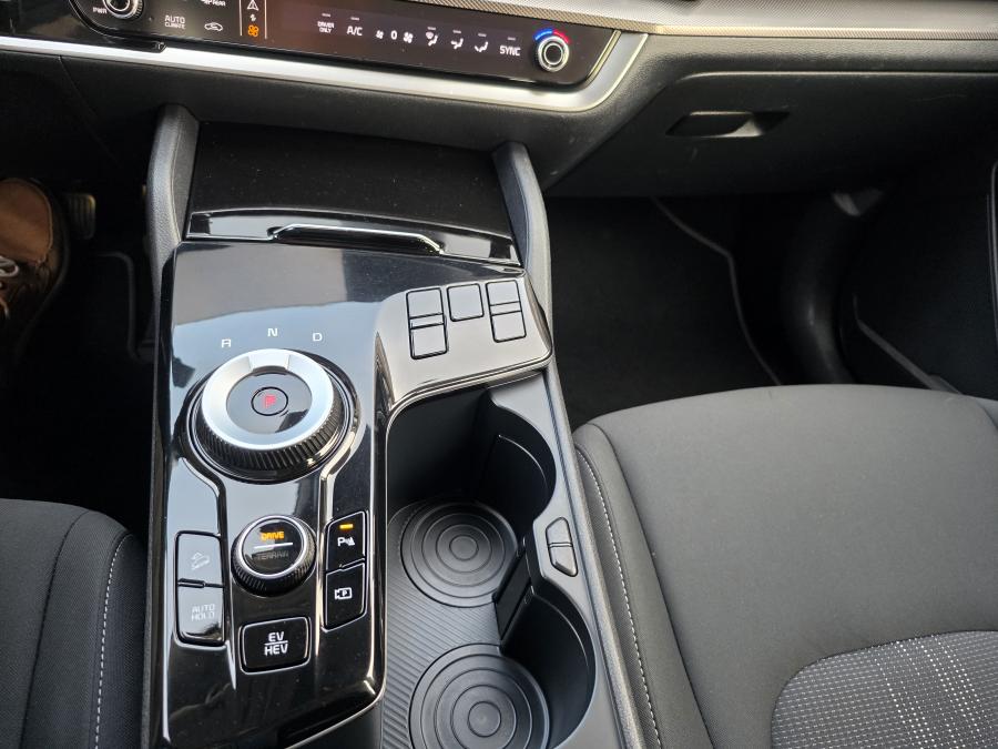 kia-sportage-2023-hibrido-a-gasolina-1598cc