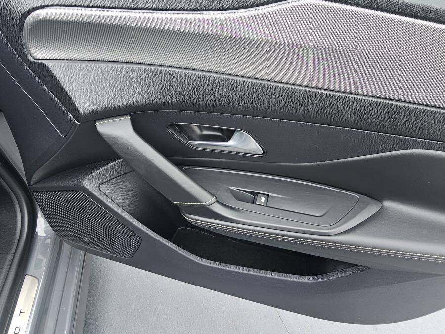 peugeot-308-2024-hibrido-a-gasolina-1598cc