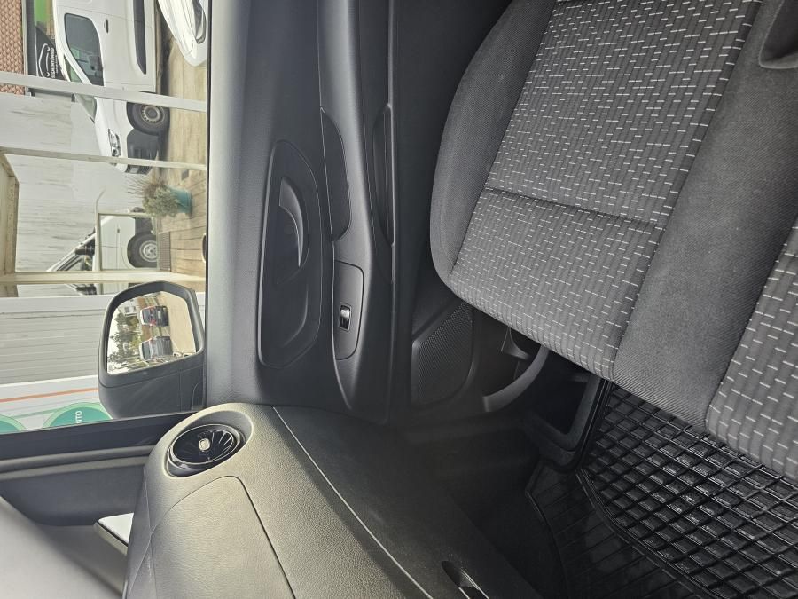 mercedes-benz-vito-tourer-2022-diesel-1950cc