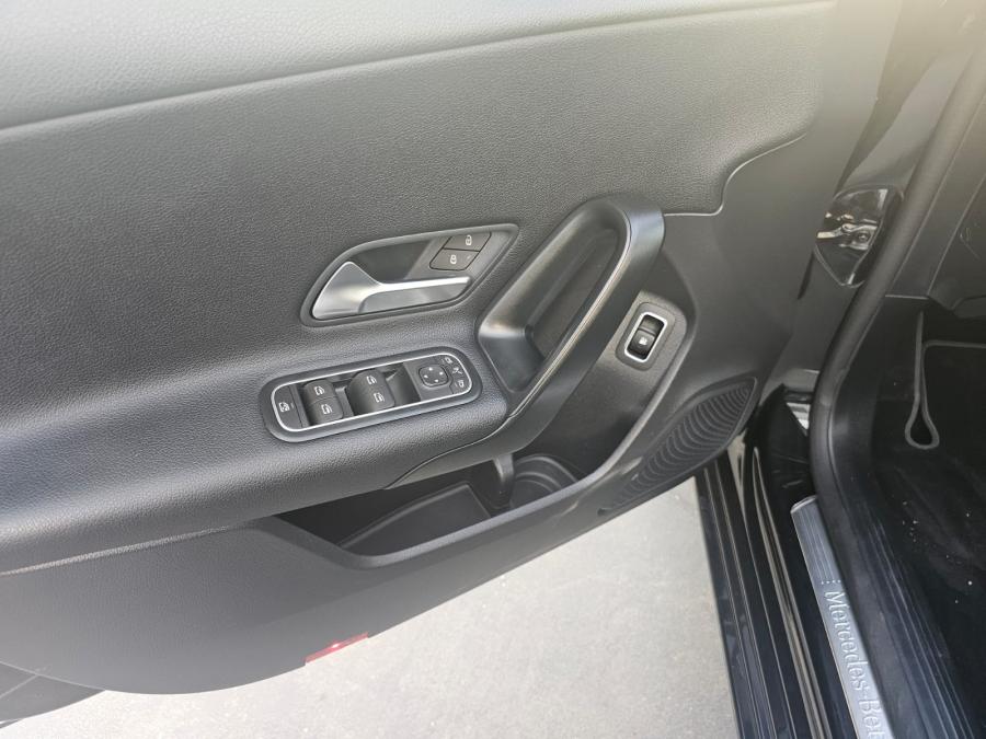 mercedes-benz-classe-a-2022-hibrido-a-gasolina-1332cc