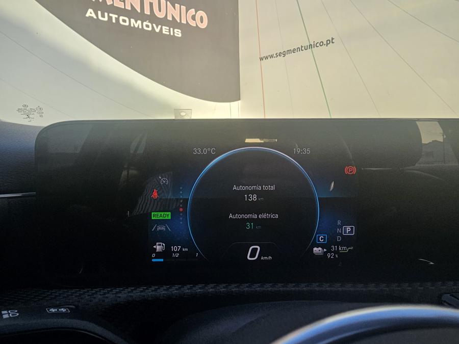 mercedes-benz-classe-a-2022-hibrido-a-gasolina-1332cc