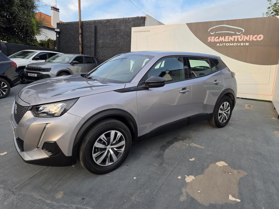 peugeot-e-2008-2023-eletrico-267cc