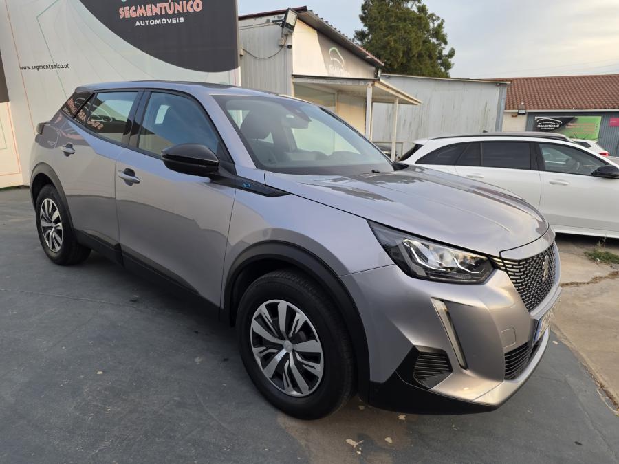 peugeot-e-2008-2023-eletrico-267cc