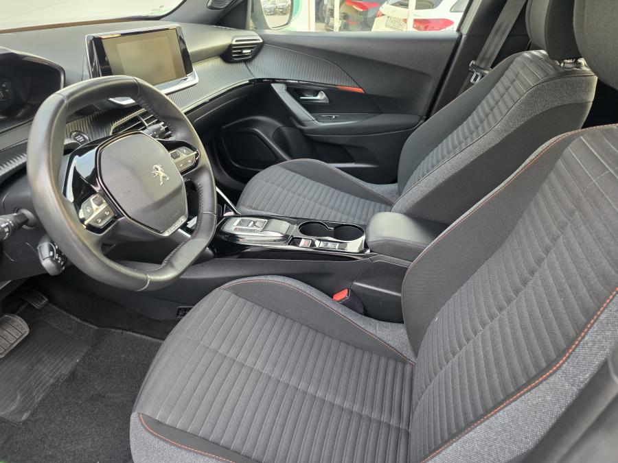 peugeot-e-2008-2023-eletrico-267cc