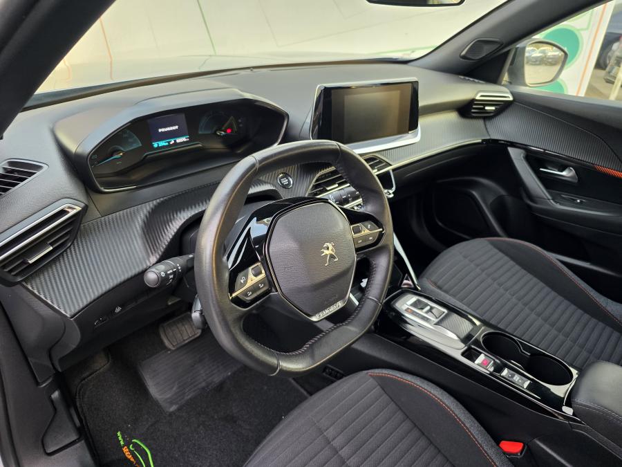 peugeot-e-2008-2023-eletrico-267cc
