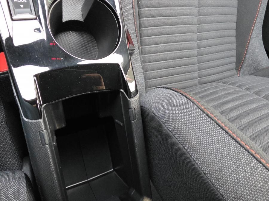 peugeot-e-2008-2023-eletrico-267cc