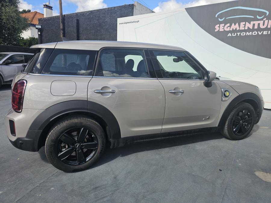 mini-countryman-2023-hibrido-a-gasolina-1499cc