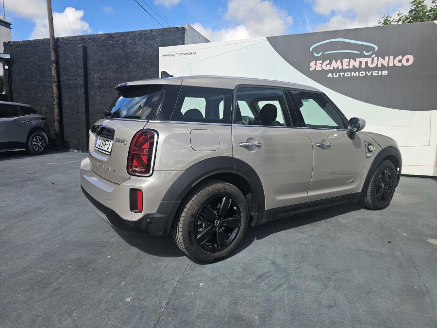 mini-countryman-2023-hibrido-a-gasolina-1499cc